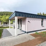 Gemuetliches Bungalow Am Kronenburger See Mit Terrasse بيت للعطل *