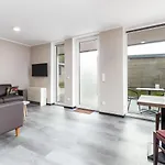 بيت للعطل Gemuetliches Bungalow Am Kronenburger See Mit Terrasse Hallschlag