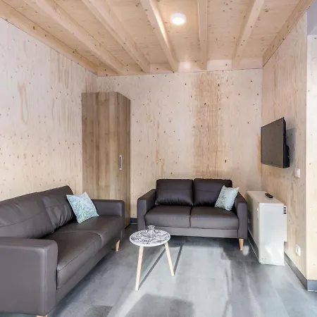 Escape Near Kronenburger 別荘