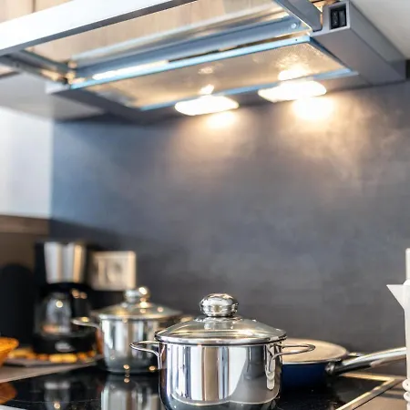 別荘 Escape Near Kronenburger